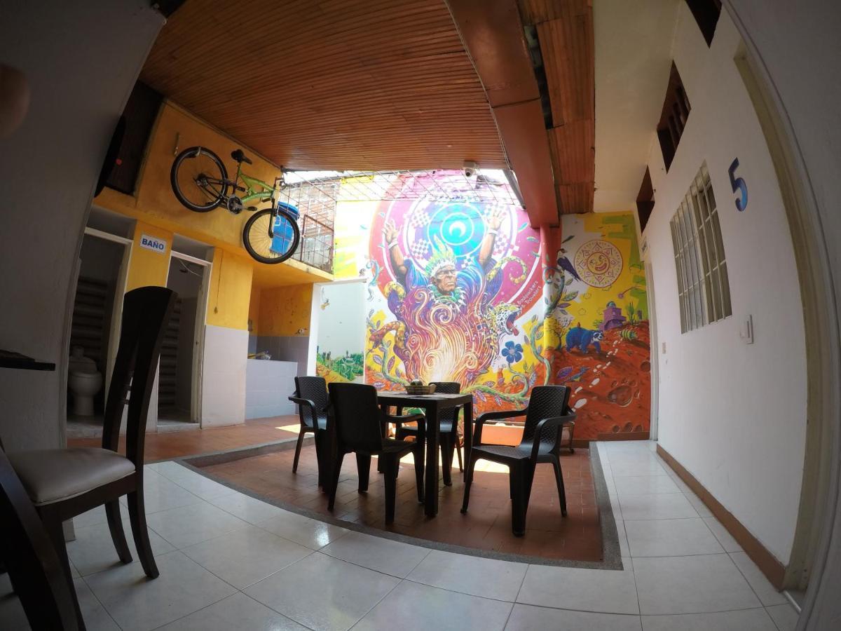 Backpackers And Travellers Hostel Neiva  Exterior photo