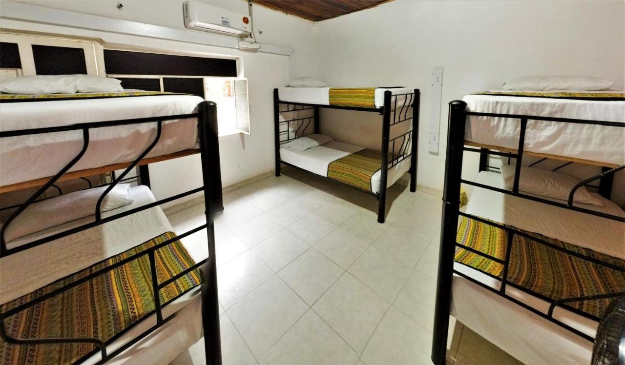 Backpackers And Travellers Hostel Neiva  Exterior photo